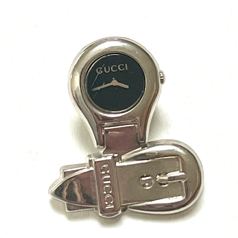 Gucci Silver pin or brooch with watch details. - Picture 4 of 10
